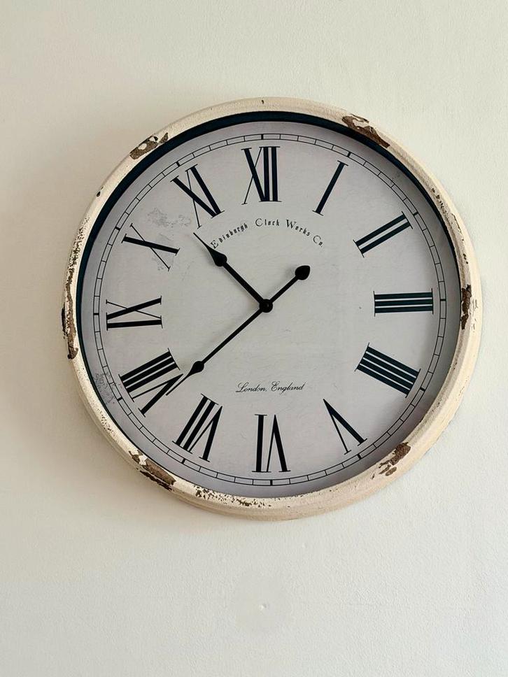 Prachtige Wandklok - Vintage Stijl, Huis en Inrichting, Woonaccessoires | Klokken, Zo goed als nieuw, Wandklok, Analoog, Ophalen of Verzenden