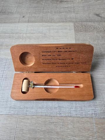 Prachtige antieke Franse wijnthermometer in houten kist €20 beschikbaar voor biedingen