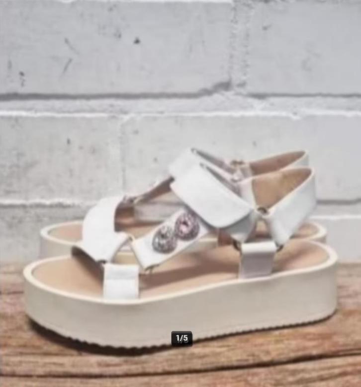 Roberto d'Angelo - Mooie leren sandalen maat 40 - Nieuw €160, Kleding | Dames, Schoenen, Nieuw, Sandalen of Muiltjes, Wit, Ophalen of Verzenden
