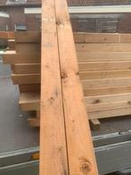 Partij vuren oude/gebruikte mes en groef dak/vloer delen, Ophalen