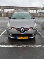 Renault Clio 1.5 DCI 66KW 5-DRS 2014 Grijs, Auto's, Voorwielaandrijving, Stof, 4 cilinders, Origineel Nederlands