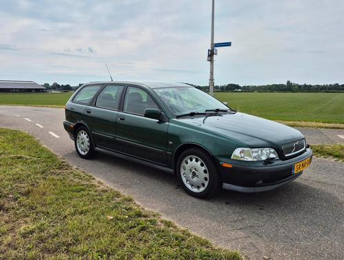 Unieke youngtimer! Volvo V40 1.9 T4, Auto's, Volvo, Particulier, V40, ABS, Airbags, Airconditioning, Boordcomputer, Centrale vergrendeling
