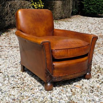 bijzondere leren fauteuil - gerestaureerd en nieuw bekleed  beschikbaar voor biedingen