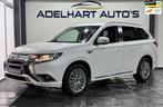 Mitsubishi Outlander 2.4 PHEV Pure+ Automaat / Navigatie ful, Auto's, Mitsubishi, Automaat, Zwart, 4 cilinders, 1865 kg
