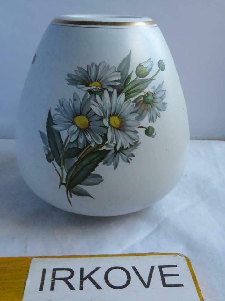 GOUDA PLATEEL * VAAS MET MARGRIETEN * Gemerkt *, Antiek en Kunst, Antiek | Vazen, Verzenden