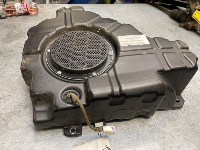 Subwoofer van een Jeep Grand Cherokee, Jeep, Gebruikt, -, -