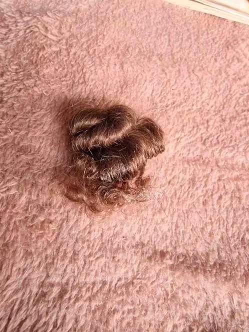 heidi ott miniaturen pruikje nr 1, Ophalen of Verzenden, Nieuw, Poppenhuis