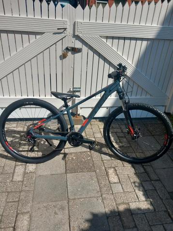27,5" Cube Aim [XS] Kinder Mountainbike . beschikbaar voor biedingen