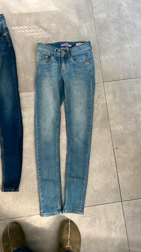 Vingino flex fit spijkerbroek mt 11/146, Kinderen en Baby's, Kinderkleding | Maat 146, Zo goed als nieuw, Broek, Ophalen of Verzenden