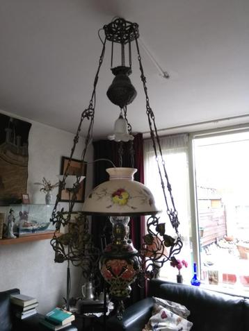 Te koop antieke majolica hanglamp  beschikbaar voor biedingen