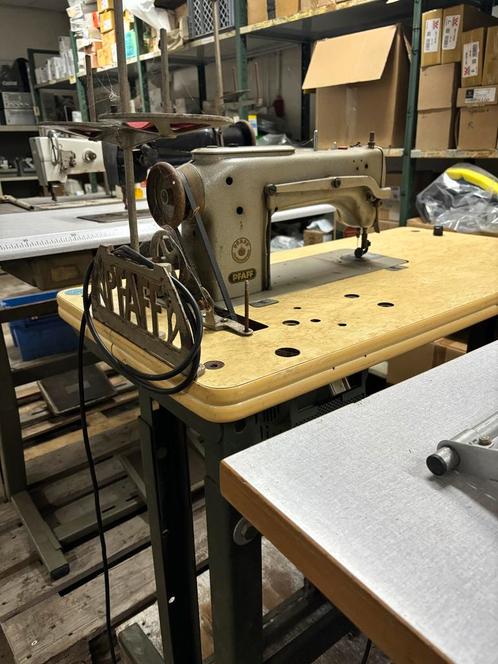 Industriële PFAFF Naaimachine, Antiek en Kunst, Antiek | Naaimachines, Ophalen