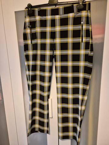 Broek van Studio Anneloes  beschikbaar voor biedingen