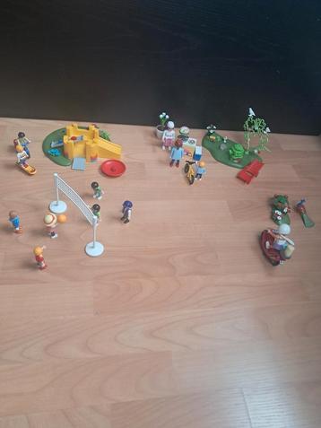 Playmobil park/speeltuin beschikbaar voor biedingen
