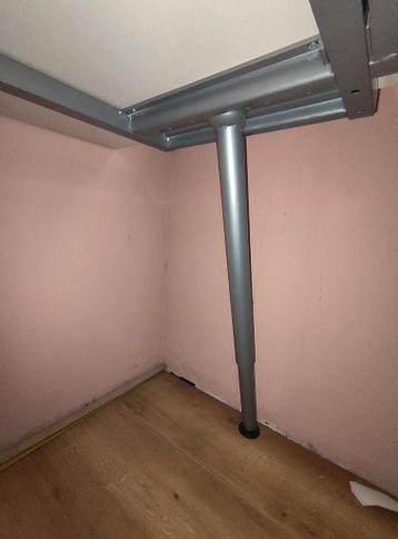 Ikea Galant Bureau L-vorm - In hoogte verstelbaar - afbeelding 4