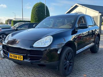 Porsche Cayenne 3.2 V6 Zwart 2005 Youngtimer Schuifdak beschikbaar voor biedingen