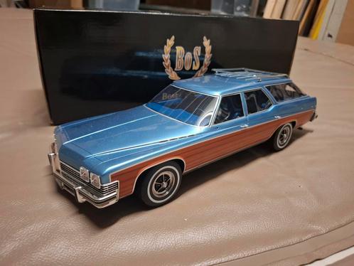 ≥ BOS 1:18 Buick Estate Wagon 1974 - Nieuwstaat — Modelauto's | 1