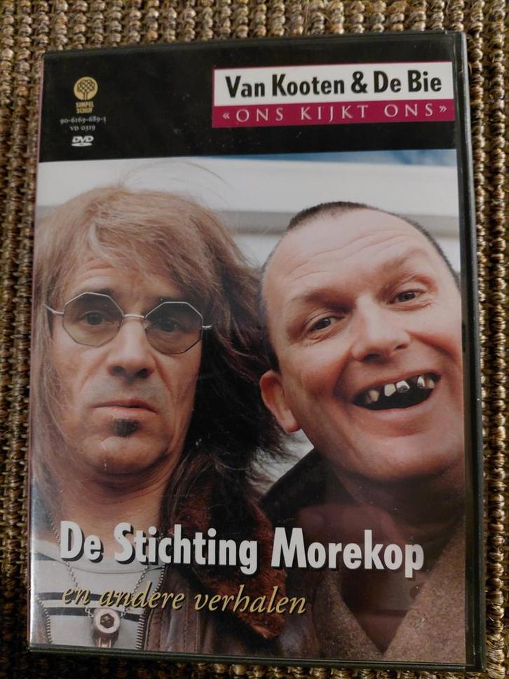 Van Kooten & De Bie - De Stichting Morekop DVD, Cd's en Dvd's, Dvd's | Komedie, Gebruikt, Overige genres, Alle leeftijden, Ophalen of Verzenden
