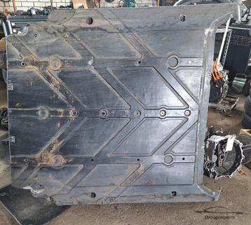 Bodemplaat vw e up 12e825228e middelste deel in goede staat  beschikbaar voor biedingen