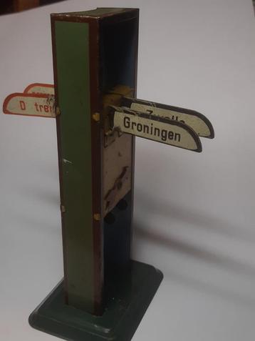 Vintage miniatuur perronwegwijzer Bing (1925-1930) beschikbaar voor biedingen