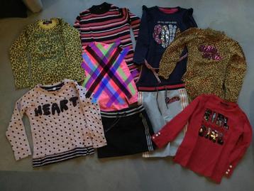 Meisjeskleding Maat 116 beschikbaar voor biedingen