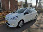 Mitsubishi Space Star 1.0 Mpi + NIEUWE APK + SUPER MOOI !!, Auto's, Mitsubishi, Voorwielaandrijving, Euro 5, Stof, Zwart