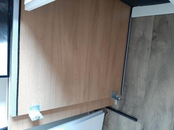 Kledingkast met schuifdeuren