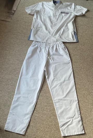 Verpleger uniform, maat M beschikbaar voor biedingen