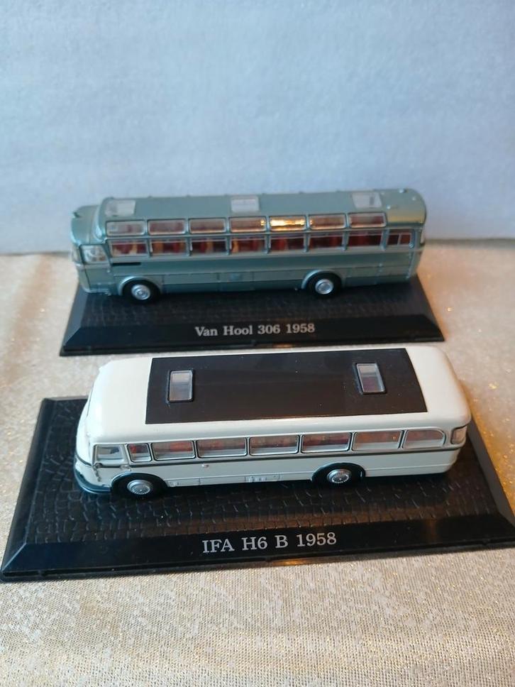 Van Hoolen IFA bussen van Atlas 1:72. Samen €9, Hobby en Vrije tijd, Modelauto's | Overige schalen, Zo goed als nieuw, Ophalen of Verzenden