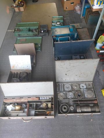 Diverse Peugeot special gereedschap Sets beschikbaar voor biedingen