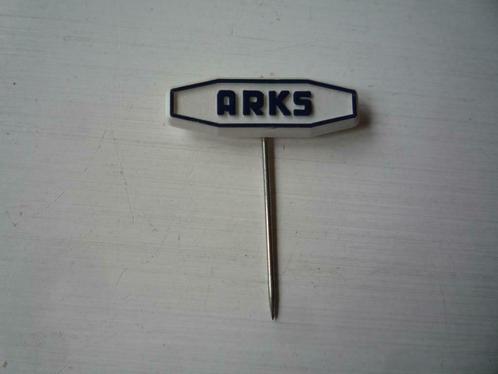 Arks Bakkerijen Heerde Wit + Blauw Kunststof Speldje Speld, Verzamelen, Speldjes, Pins en Buttons, Zo goed als nieuw, Speldje of Pin