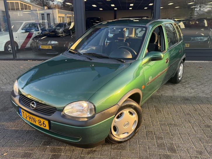 Opel Corsa 1.4i Strada, Auto's, Opel, Bedrijf, Corsa, Startonderbreker, Benzine, Euro 2, Hatchback, Handgeschakeld, Origineel Nederlands