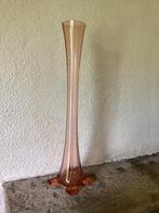 Lange Roze Art Deco Glazen Vaas. C.1930., Overige kleuren, Ophalen of Verzenden, Minder dan 50 cm, Glas