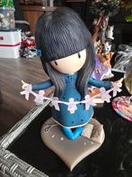 Santos Gorjuss Figurine - Familie in een Boek, Ophalen of Verzenden, Zo goed als nieuw, Overige materialen, Mensenbeeld