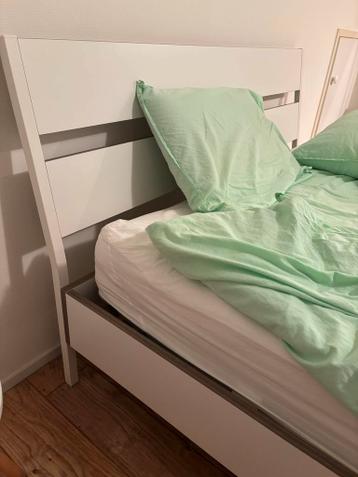 IKEA Wit Bedframe 160x200 Metalen Onderstel (lattenbodems) - afbeelding 4