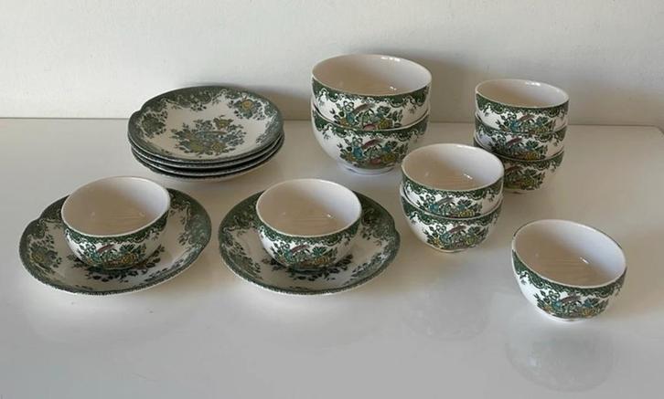 Johnson Brothers Bird of Paradise kommen en schotels, Huis en Inrichting, Keuken | Servies, Zo goed als nieuw, Kom(men), Overige stijlen