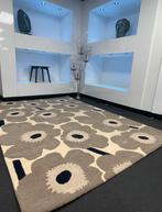 Brink en Campman Marimekko Unikko Greige tapijt 170 x 240