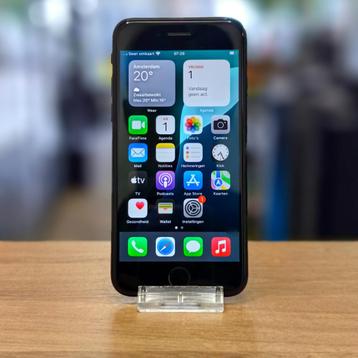Apple iPhone SE 2020 64GB Accu 80% | Zwart - In Nette Staat beschikbaar voor biedingen