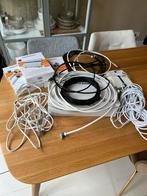 Versterker met installatiemateriaal kabels COAX HDMI, Audio, Tv en Foto, Audiokabels en Televisiekabels, Ophalen of Verzenden