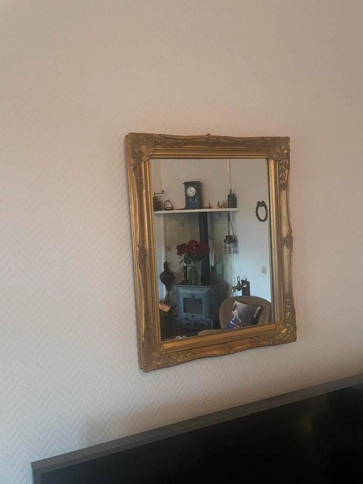 Goudkleurige spiegel met klassieke lijst, Antiek en Kunst, Antiek | Spiegels, Minder dan 50 cm, Minder dan 100 cm, Rechthoekig