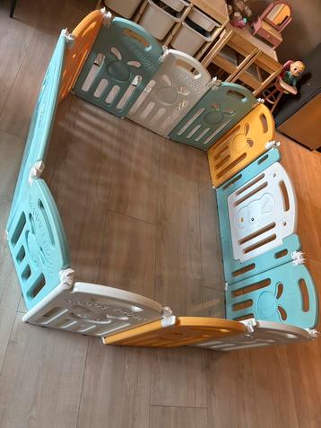 Grondbox playpen happybunny beschikbaar voor biedingen