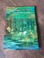 De Magie van Elfen Intens ervaren - Marcia Zina Mager, Ophalen of Verzenden, Zo goed als nieuw, Spiritualiteit algemeen, Achtergrond en Informatie