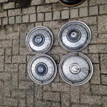 4 x velg met wieldoppen rover p6 beschikbaar voor biedingen