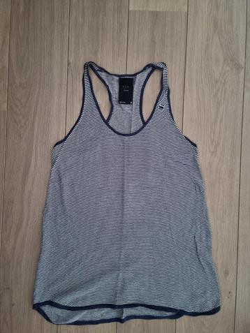 G-star correctline singlet top shirt mt s zgan

 beschikbaar voor biedingen