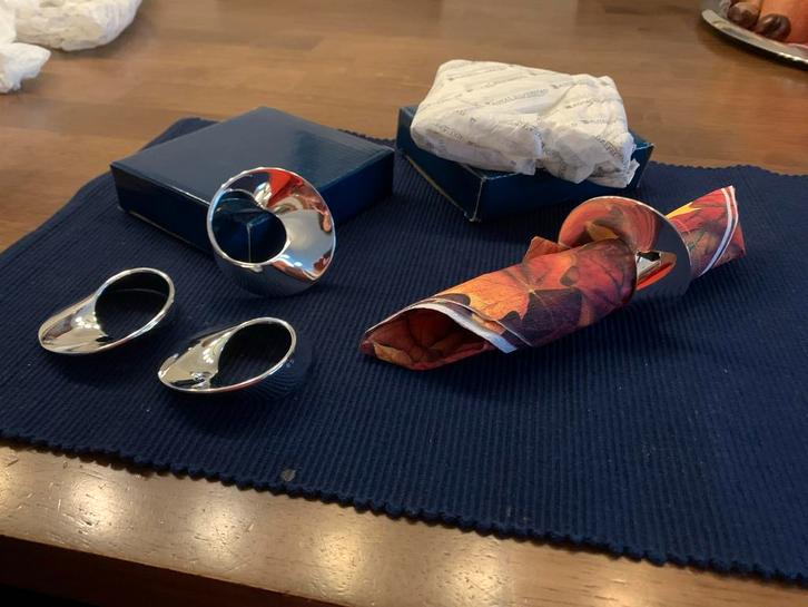 Zilverplated servetringen - 8 stuks, Huis en Inrichting, Keuken | Bestek, Zo goed als nieuw, Los bestek, Zilver, Ophalen of Verzenden