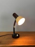 Vintage Bauhaus bruin beige bureaulamp Hillebrand.16, Ophalen of Verzenden, Gebruikt, Minder dan 50 cm