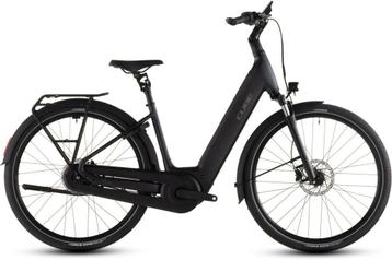 CUBE SUPREME HYBRID COMFORT PRO 600 GREY/CHROME Lage instap  beschikbaar voor biedingen