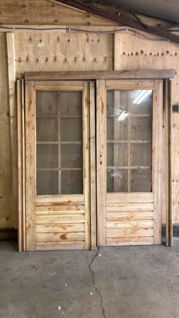 Nieuwe tuindeuren beschikbaar voor biedingen