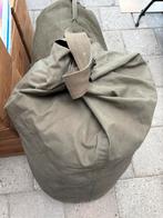 2x plunjebaal met diverse militaire artikelen, Ophalen, Landmacht, Nederland, Kleding of Schoenen