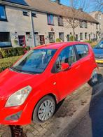 Suzuki Splash 1.0 2013 Rood, Auto's, Suzuki, Voorwielaandrijving, Zwart, Origineel Nederlands, Handgeschakeld