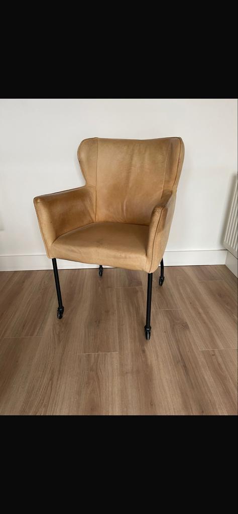 Eetkamerstoel met armleuning en wieltjes, Huis en Inrichting, Stoelen, Vier, Leer, Overige kleuren, Ophalen